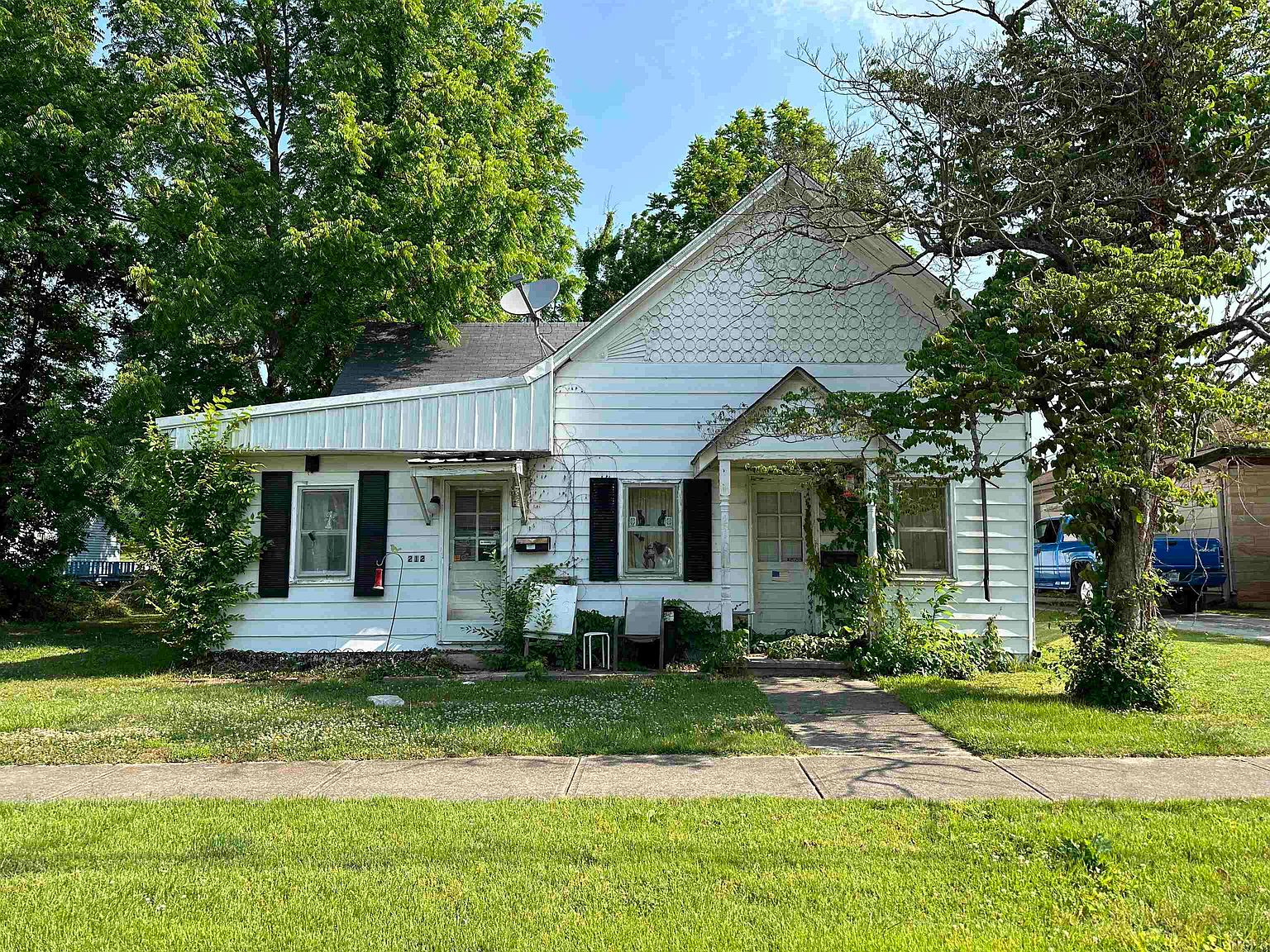212 W Water St, Paoli, IN 47454 Zillow