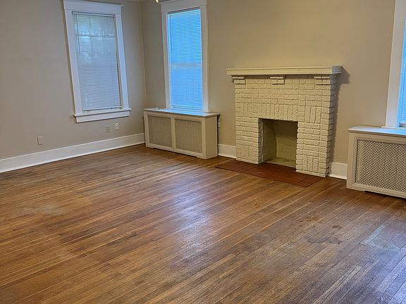 2nd image of 1950 Mignon Ave