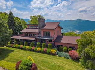 2709 Utah Mountain Rd, Waynesville, NC 28785
