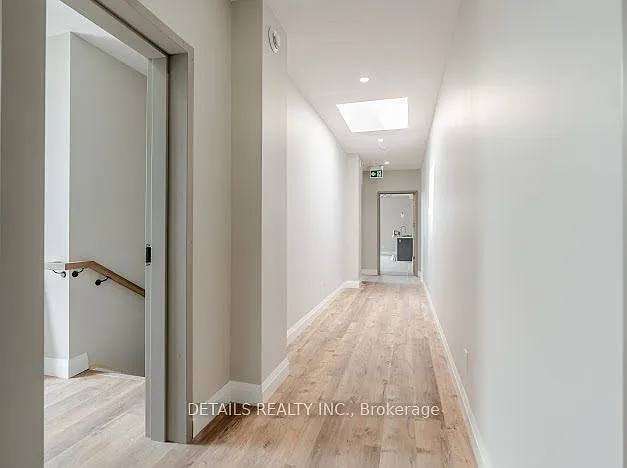 659 Donat St #201 — Photo 16