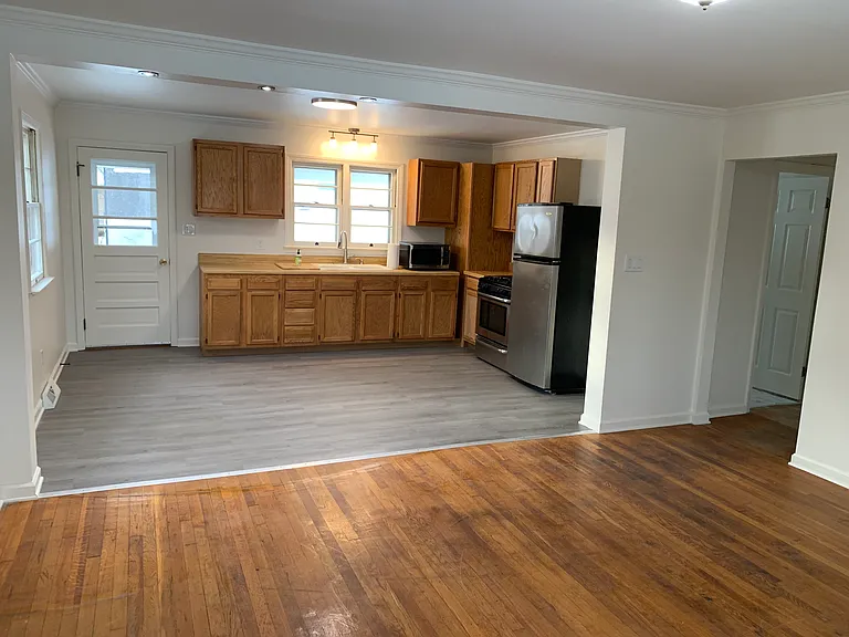 149 Walnut St — Photo 3