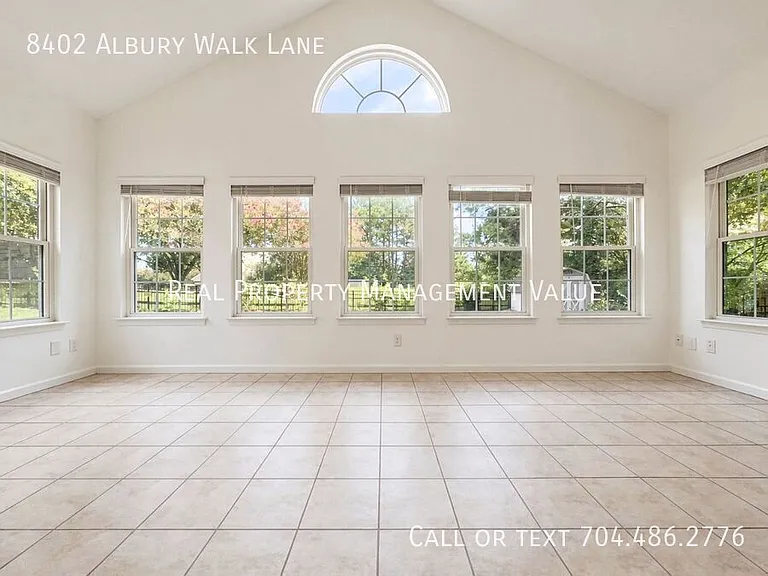 8402 Albury Walk Ln — Photo 7