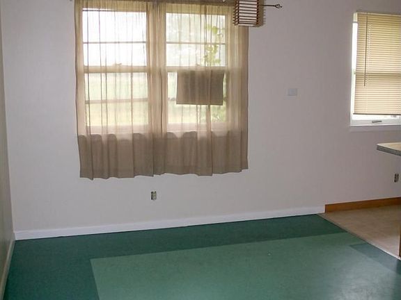3rd image of 5489 Dexter Dr