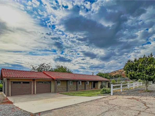 10116 Cherry Croft Dr, Yucaipa, CA 92399