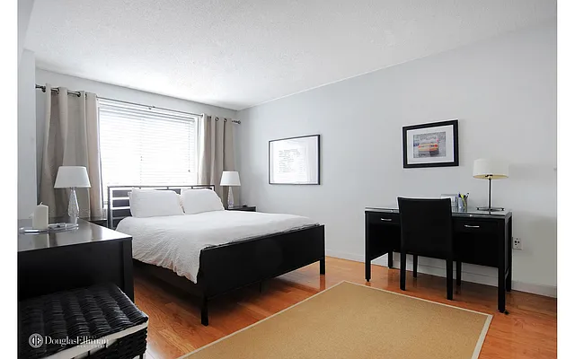 Rented by Douglas Elliman | media 31