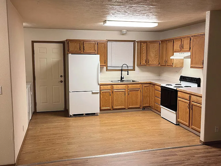 515 S Colorado Ave #B — Photo 10