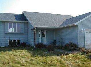 N6583 English Settlement Rd, Albany, WI 53502