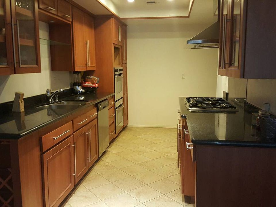 2nd image of 330 W California Blvd APT 202