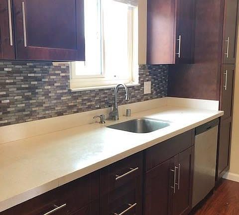 3rd image of 1114 Village Dr APT 17