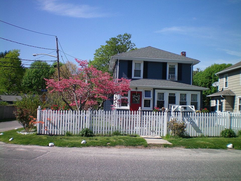 1st image of 35 Holmes St