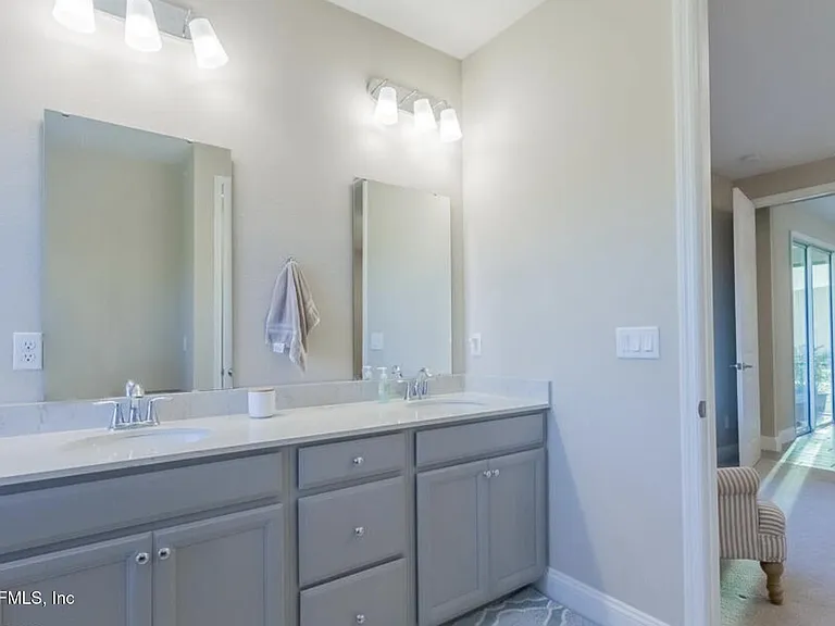 134 Sadler Ct — Photo 20