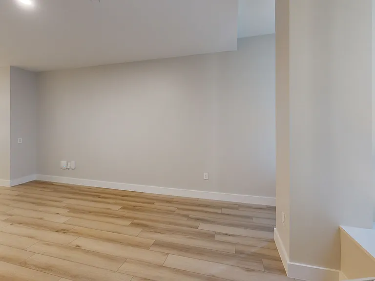 95 Wall — Photo 113