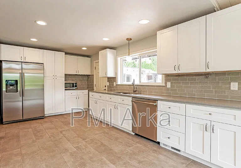 33 243rd Pl SE — Photo 7