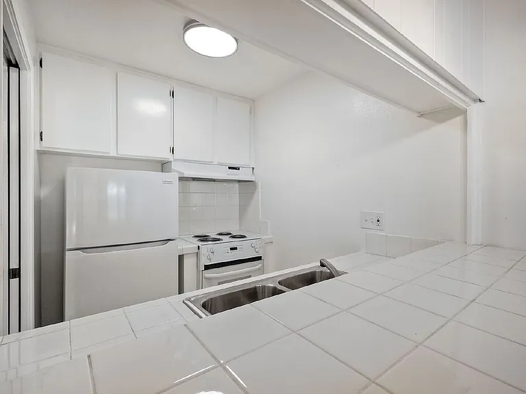 6202 Friars Rd #305 — Photo 7