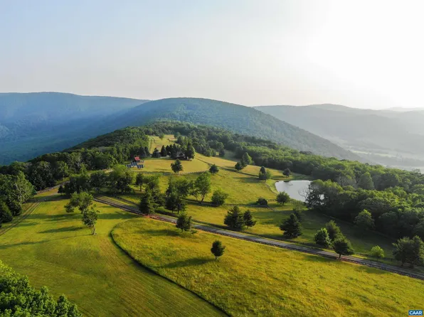 1064 Frazier Fir Ln, Elk Creek, VA 24326