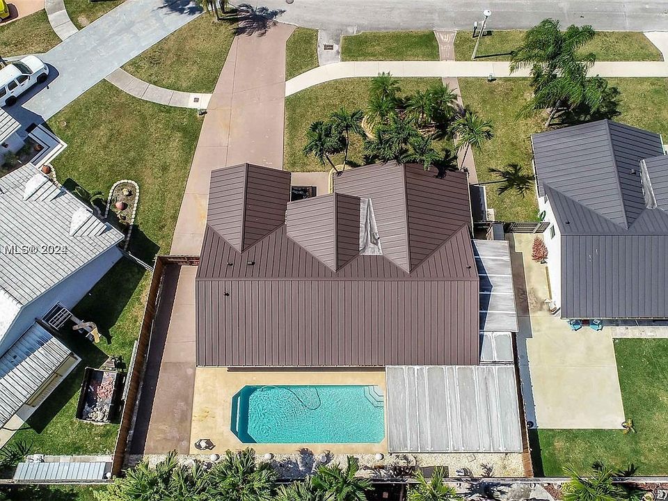2nd image of 16261 SW 144th Ct