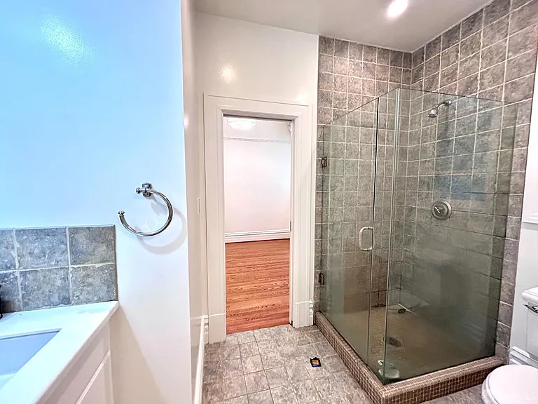 816 Stanyan St — Photo 10