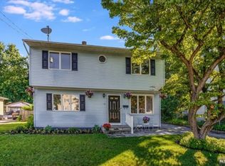 6 Bergen Ave, Haskell, NJ 07420