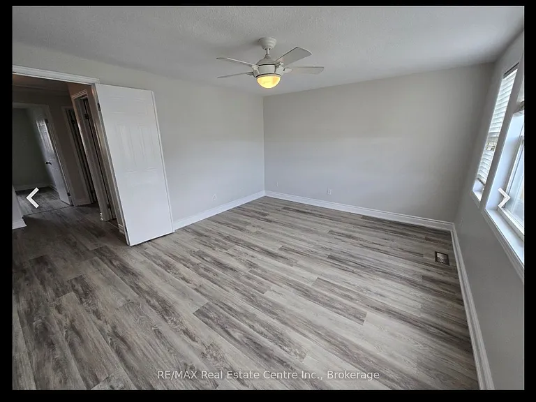 95 Westmeadow Dr — Photo 8