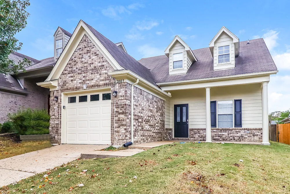3 bed, 3.0 bath, 1528 sqft, $2,570 — Photo 4
