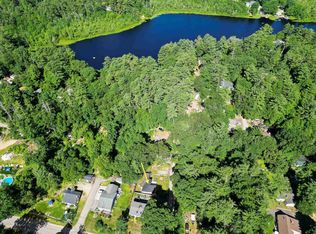 20 4th St, Kingston, NH 03848