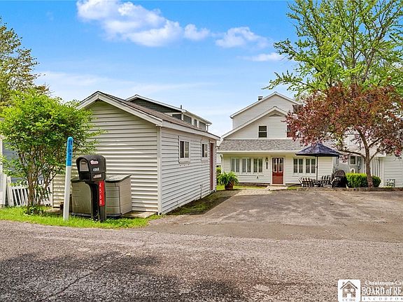 2nd image of 4568 Warner Bay Rd