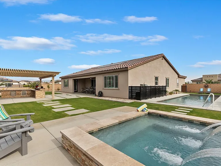 58171 Aragon Way — Photo 31