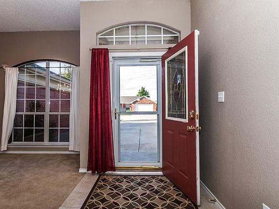 3rd image of 1708 Ryanfeld Dr