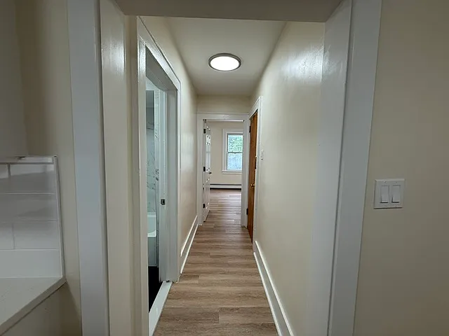 84 Magnolia St #1R — Photo 8