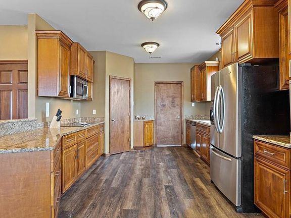 5th image of 17359 Handsome Meadow Ln