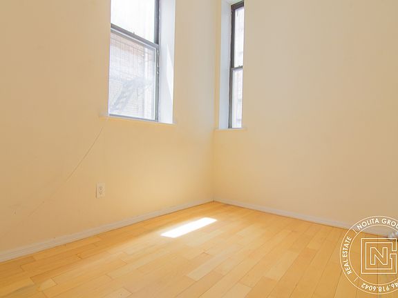 3rd image of 139 Eldridge St #1