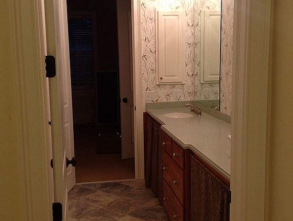 4th image of 7330 Wisteria St
