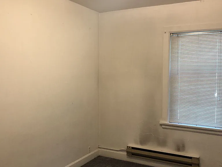 405 NE Oak St — Photo 59