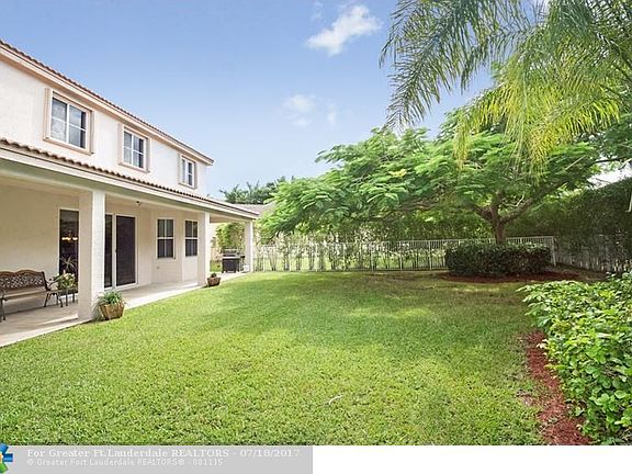2nd image of 1145 Lavender Cir