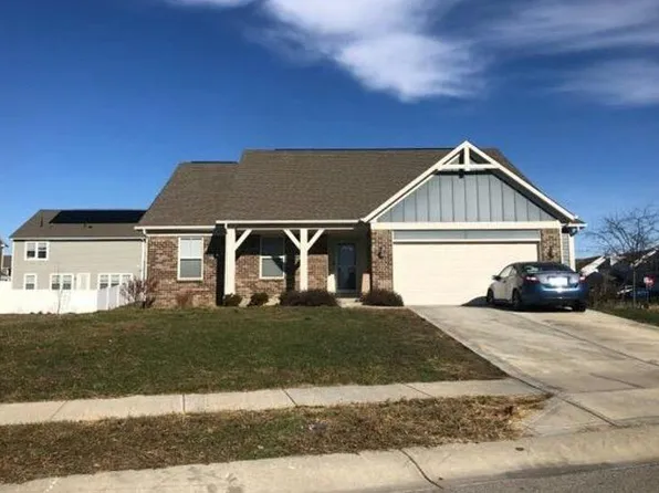 8216 Lupine Dr, Plainfield, IN 46168