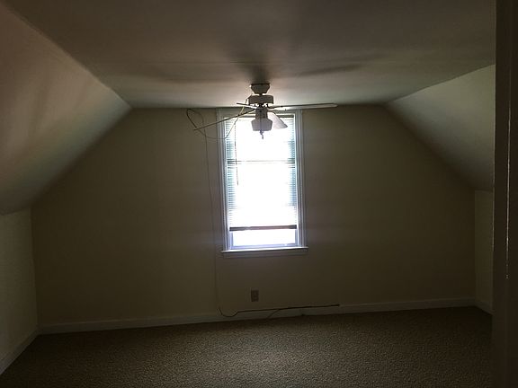 3rd image of 5 Belmont Dr #1