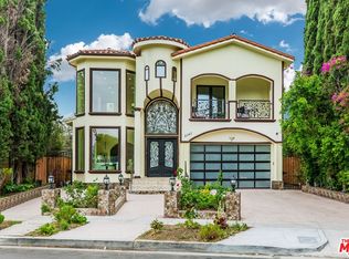 5147 Newcastle Ave, Encino, CA 91316