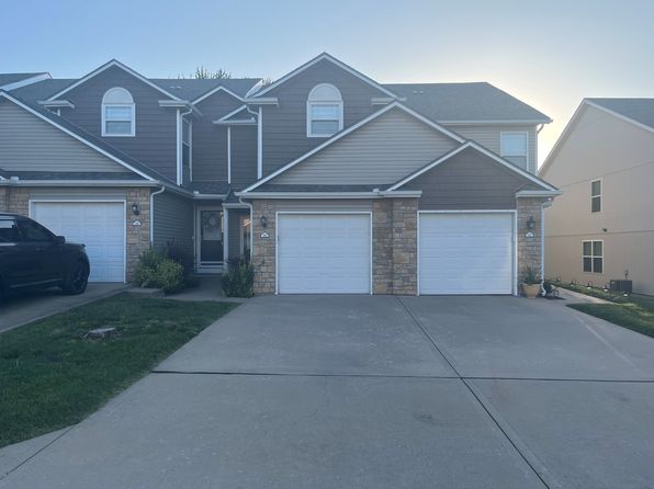 216 Pointe Ln