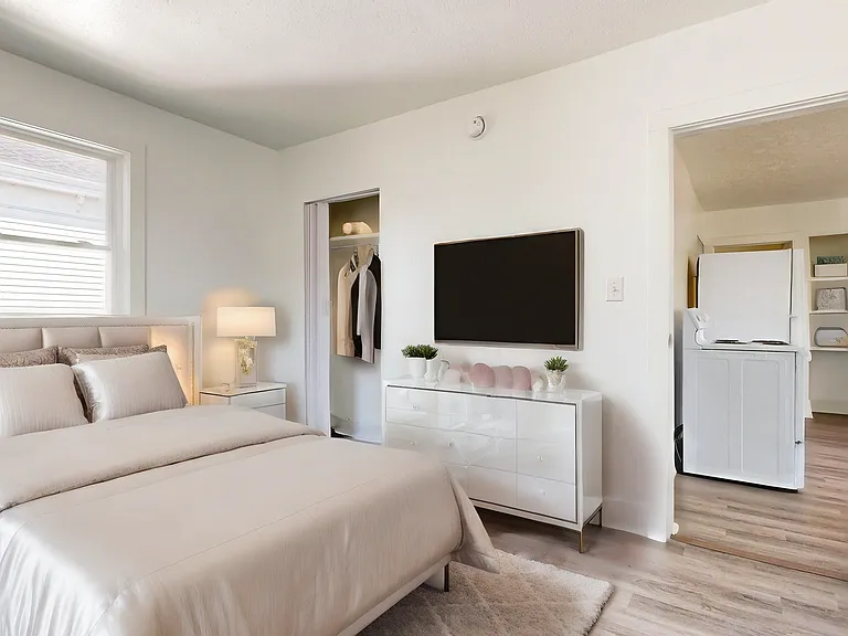 7 Island Ave #C — Photo 6