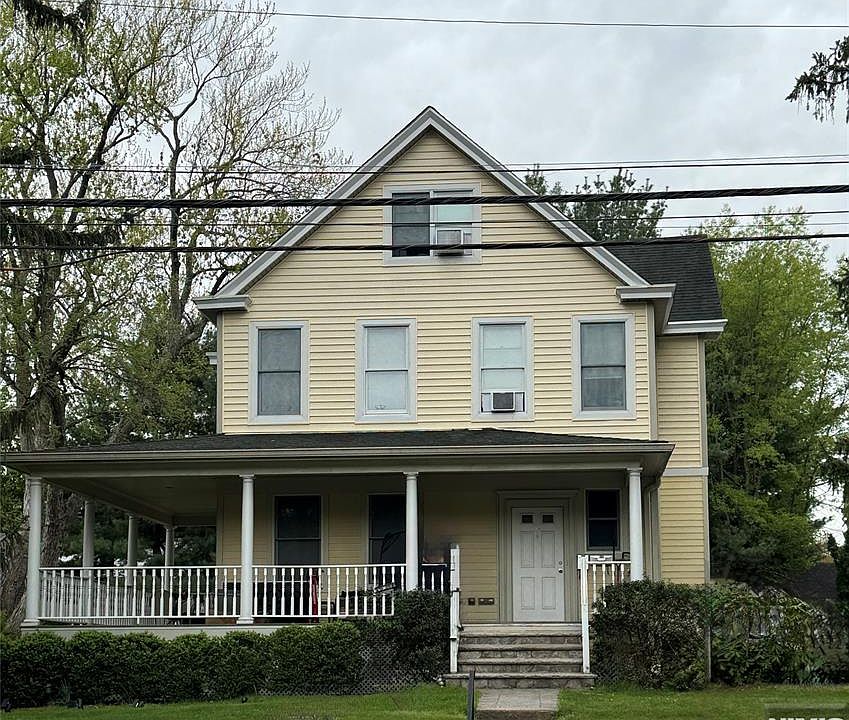 1st image of 430 Closter Dock Rd