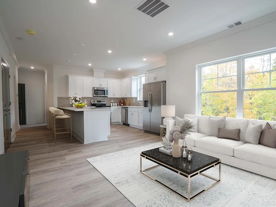 Station Lane Apartments