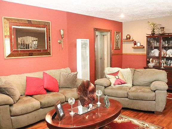 5th image of 4239 Harlan Ave