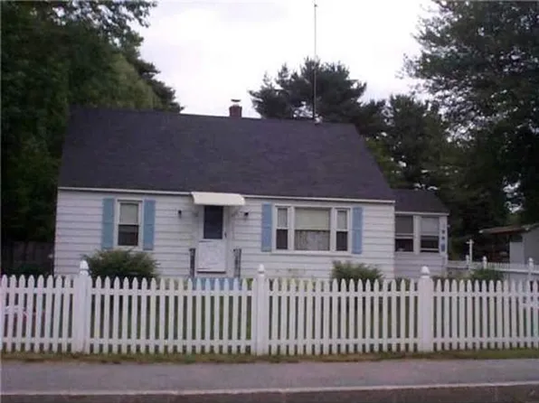 6 Maplecrest Street, Newmarket, NH 03857