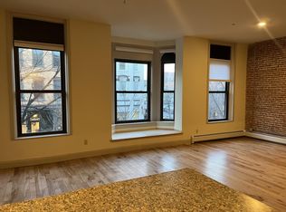 191 College St #207, Burlington, VT 05401