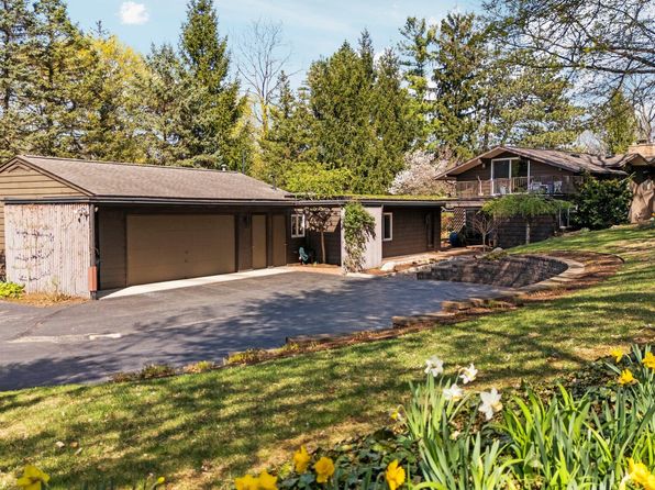1421 Arlington Blvd, Ann Arbor, MI 48104