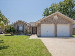 565 Foxwood Ln, La Place, LA 70068