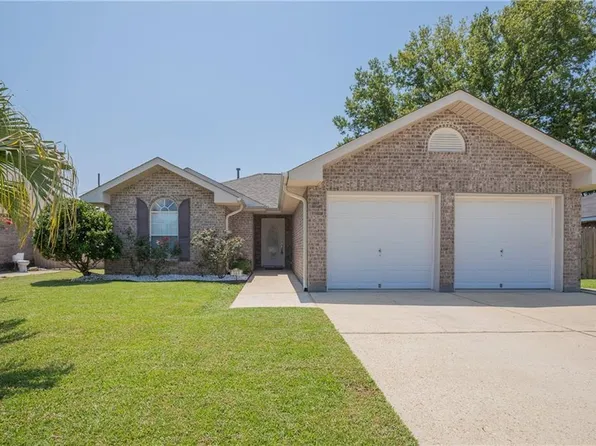 565 Foxwood Ln, La Place, LA 70068