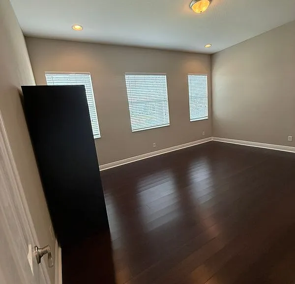 16015 Cape Coral Dr — Photo 32
