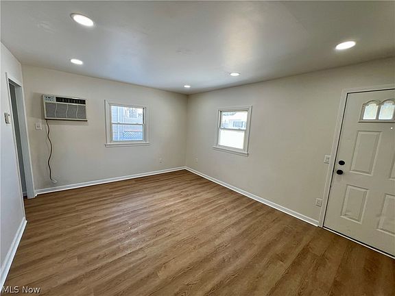 5th image of 350 Concord Ave