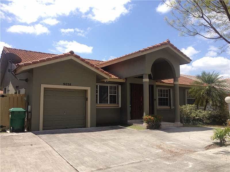 1st image of 9038 NW 152nd Ln